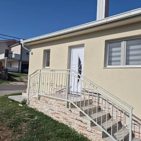 Nyaraló Kuca Za Odmor Toma