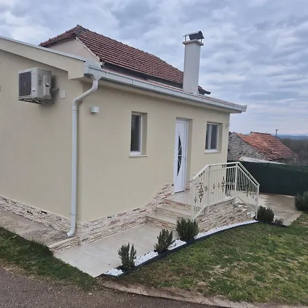 Kuca Za Odmor Toma 度假居 *